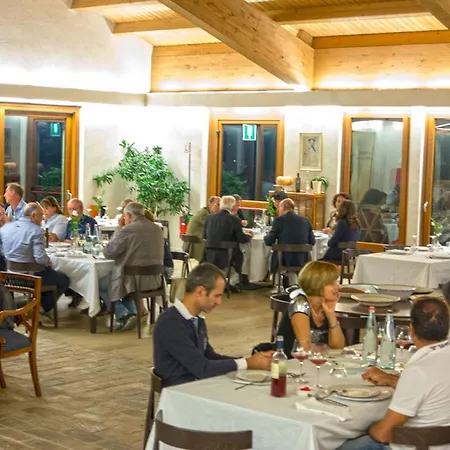 Cignale Alloggio per agriturismo *